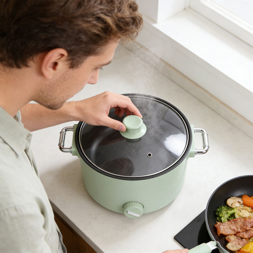 Electric Hot Pot 800W 3L Food Grade Nonstick Coating Multifunctional Electric Cooker With Steam Basket For Steak Rice Noodles Soup US Plug