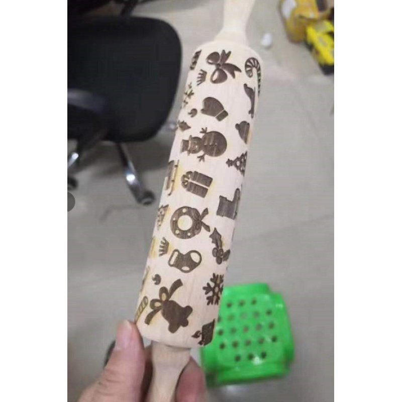 Rolling Pin Christmas Embossing